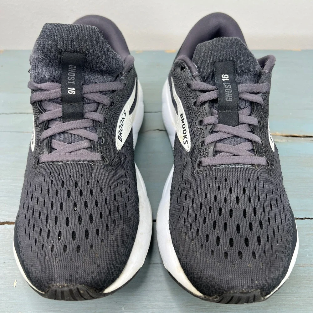 Brooks ghost 16